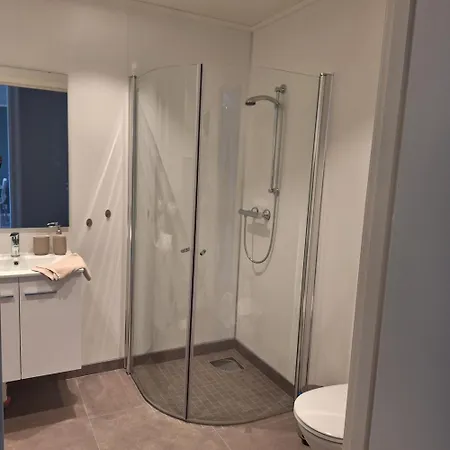 Helt Ny Sentral 2-roms I Dyroy * Brostadbotn
