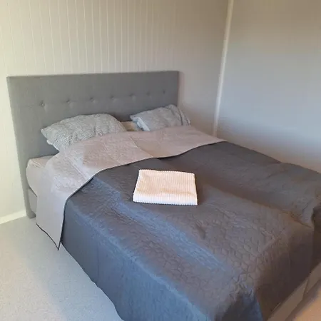 Helt Ny Sentral 2-roms I Dyroy Brostadbotn