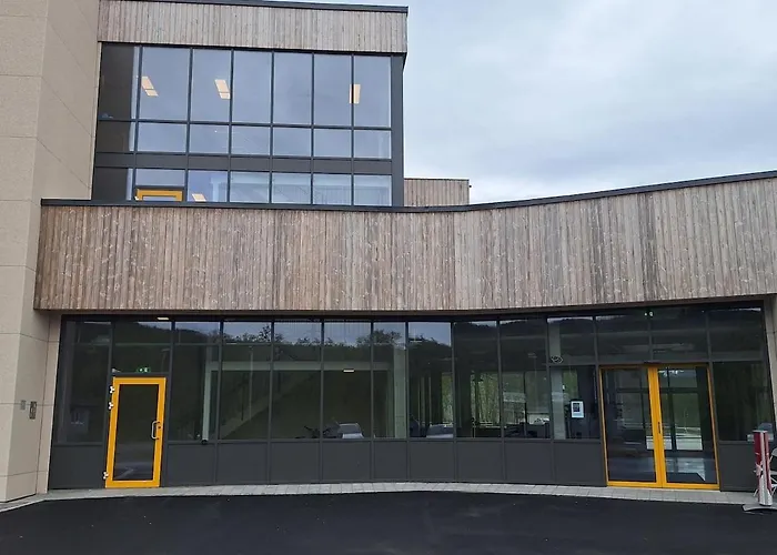 Helt Ny Sentral 2-roms I Dyroy *